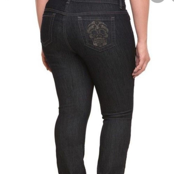 Torrid Skinny Skull Jean - Picture 3 of 6